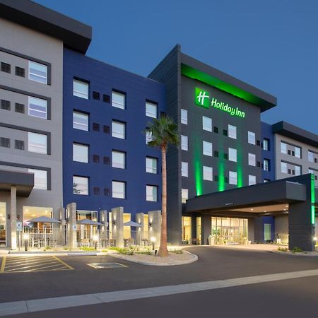 Holiday Inn Glendale - Stadium & Ent Dist By Ihg Bagian luar foto