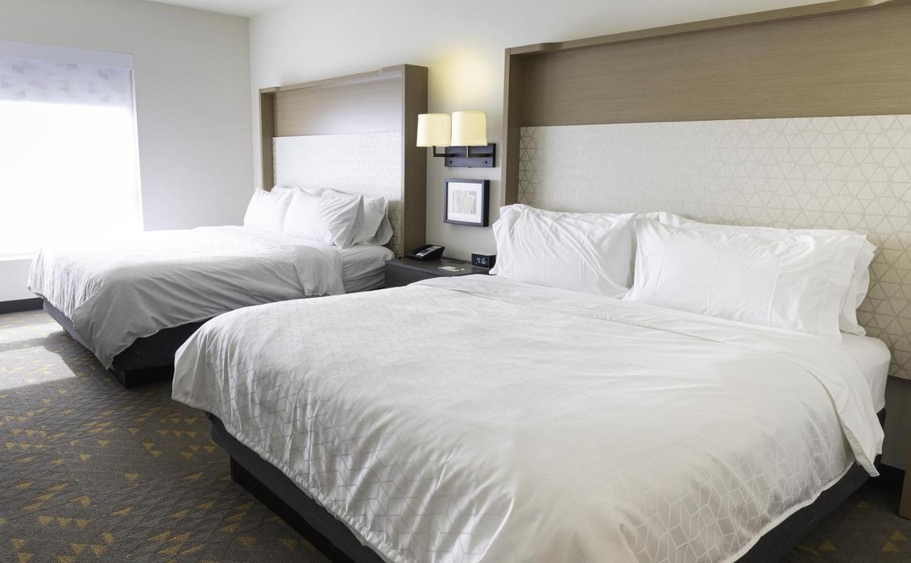 Holiday Inn Glendale - Stadium & Ent Dist By Ihg Bagian luar foto