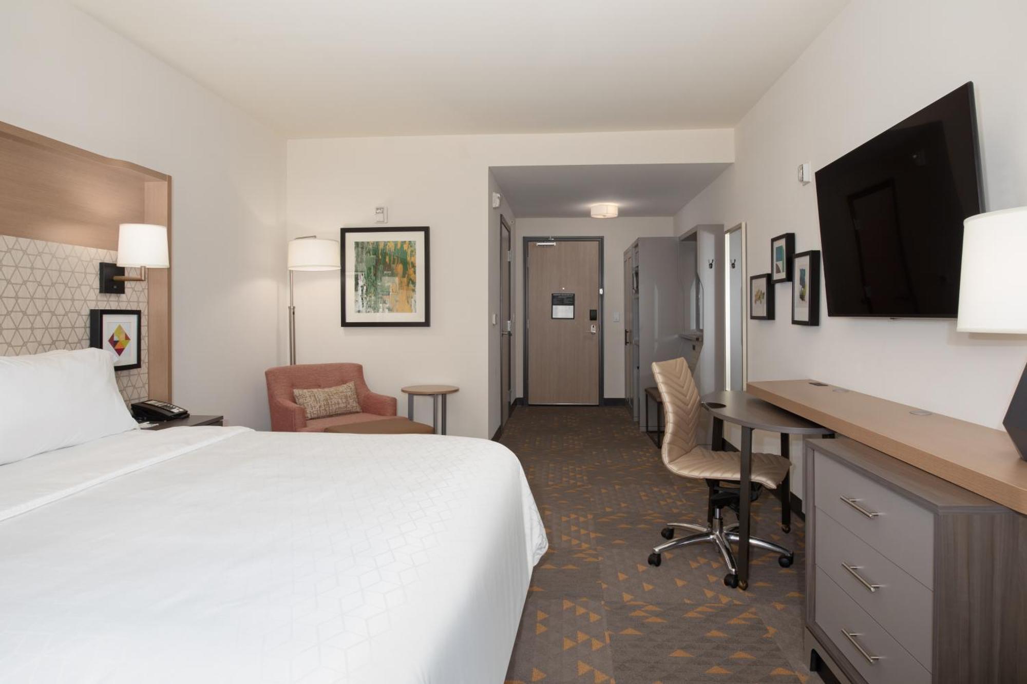 Holiday Inn Glendale - Stadium & Ent Dist By Ihg Bagian luar foto